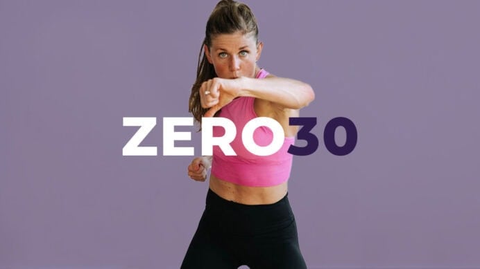 WOMAN PERFORMING BODYWEIGHT WORKOUT